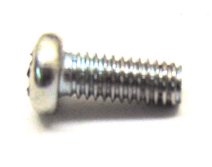 Винт М4х10