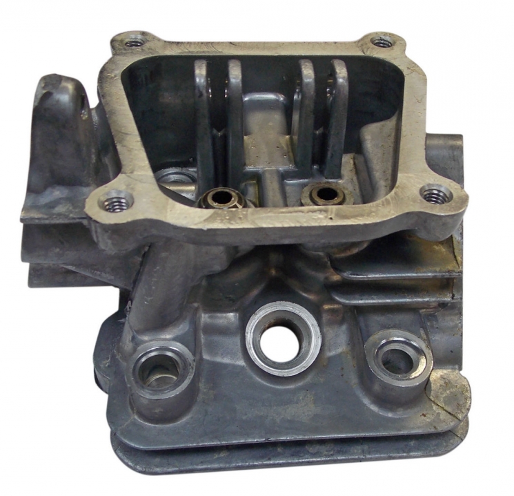 Головка цилиндра KM145F